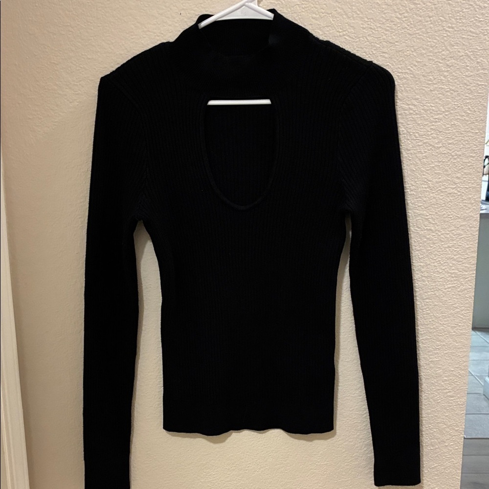 Abercrombie & Fitch Black Ribbed Knit Top like new 🆕